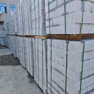 绵阳芝麻白路牙石，路侧石