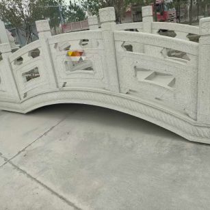 绵阳芝麻白拱桥，石桥