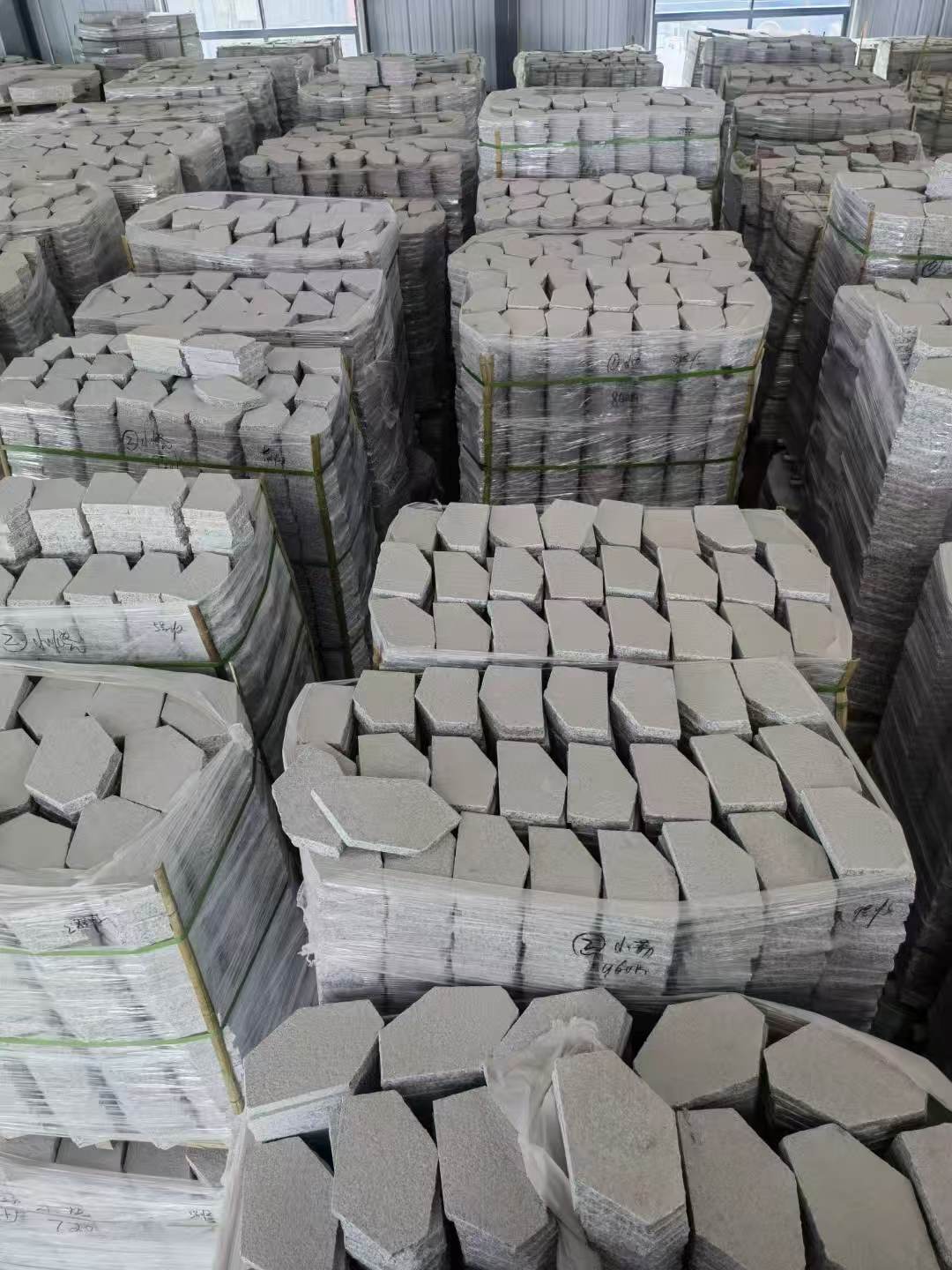 绵阳芝麻白石材冰裂纹，碎拼。